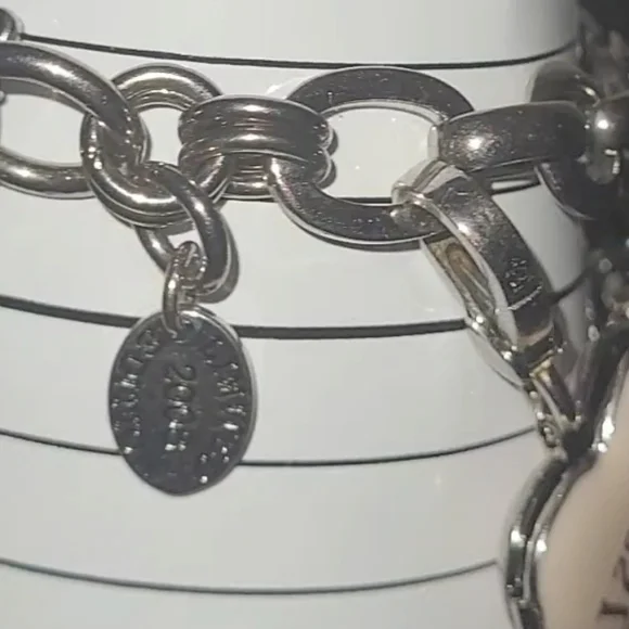 JUICY COUTURE LIMITED EDITION 2008BRACELET ✨️W/ 5 RARE JUICY COUTURE CHARM⚘️ - Picture 3 of 17